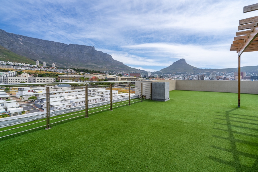 1 Bedroom Property for Sale in Zonnebloem Western Cape